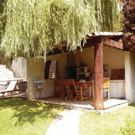 Studio Holiday In *